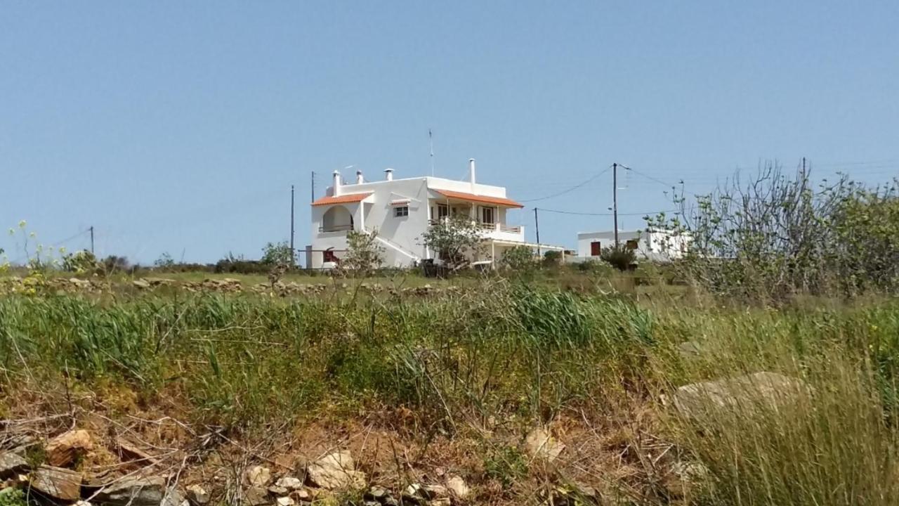 Rhykkes Farmhouse With View Ano Sangrion Exterior photo