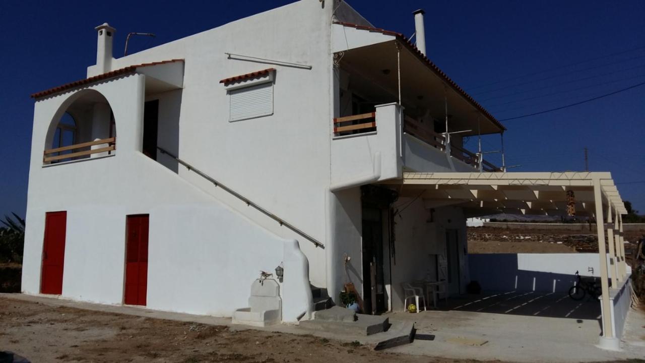 Rhykkes Farmhouse With View Ano Sangrion Exterior photo